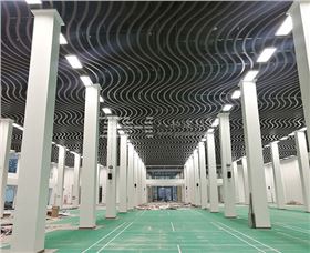 貴州興義體育中心 - 鋁單板、弧形鋁方通吊頂5