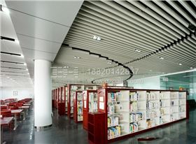 山西大學(xué)圖書館U型鋁方通天花吊頂