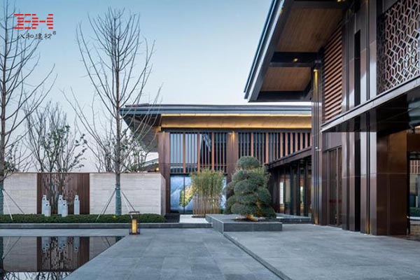 仿木紋鋁方通、仿木紋鋁板在中式院落建筑上的應(yīng)用—合肥金科·半島壹號
