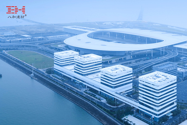 案例欣賞：鋁建材產品在港珠澳大橋珠?？诎掇k公區(qū)工程中的運用